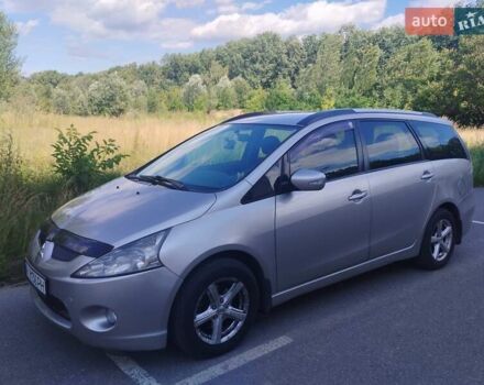 Серый Мицубиси Грандис, объемом двигателя 2.4 л и пробегом 363 тыс. км за 6100 $, фото 2 на Automoto.ua