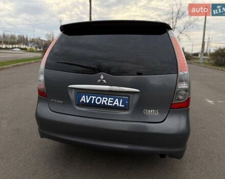 Серый Мицубиси Грандис, объемом двигателя 2.38 л и пробегом 220 тыс. км за 5700 $, фото 25 на Automoto.ua