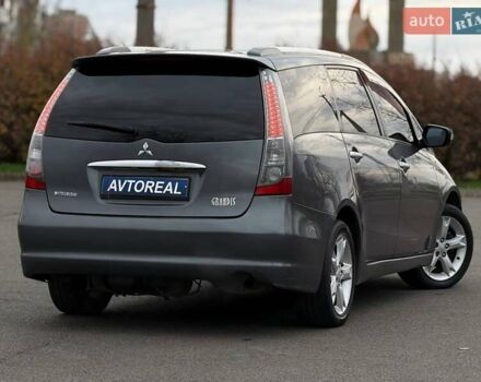 Серый Мицубиси Грандис, объемом двигателя 2.38 л и пробегом 220 тыс. км за 5700 $, фото 16 на Automoto.ua