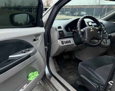 Сірий Міцубісі Грандіс, об'ємом двигуна 2.4 л та пробігом 196 тис. км за 7200 $, фото 4 на Automoto.ua