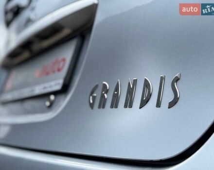 Серый Мицубиси Грандис, объемом двигателя 2.4 л и пробегом 190 тыс. км за 7099 $, фото 12 на Automoto.ua