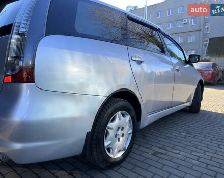 Серый Мицубиси Грандис, объемом двигателя 2.4 л и пробегом 276 тыс. км за 6800 $, фото 9 на Automoto.ua