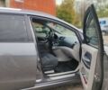 Серый Мицубиси Грандис, объемом двигателя 2.4 л и пробегом 180 тыс. км за 7500 $, фото 3 на Automoto.ua