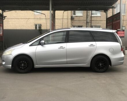 Серый Мицубиси Грандис, объемом двигателя 2.4 л и пробегом 222 тыс. км за 7800 $, фото 1 на Automoto.ua