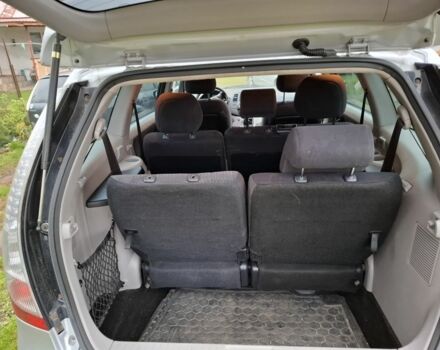 Сірий Міцубісі Грандіс, об'ємом двигуна 2 л та пробігом 237 тис. км за 3500 $, фото 4 на Automoto.ua