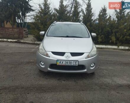 Серый Мицубиси Грандис, объемом двигателя 2.4 л и пробегом 153 тыс. км за 6900 $, фото 3 на Automoto.ua