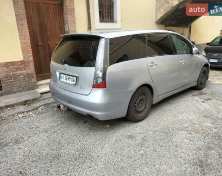 Серый Мицубиси Грандис, объемом двигателя 2.4 л и пробегом 480 тыс. км за 5800 $, фото 5 на Automoto.ua