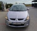 Мицубиси Грандис 2006 в Мукачеве на Automoto.ua Серый Мицубиси Грандис, объемом двигателя 2 л и пробегом 400 тыс. км за 6200 $, фото 1 на Automoto.ua