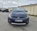 Серый Мицубиси Грандис, объемом двигателя 0 л и пробегом 288 тыс. км за 2500 $, фото 1 на Automoto.ua