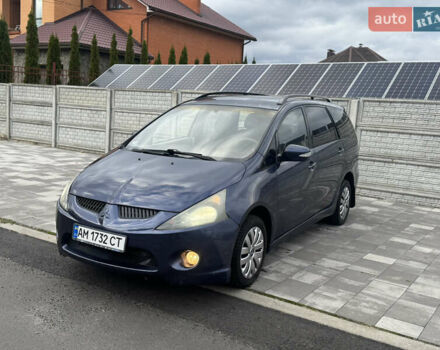 Сірий Міцубісі Грандіс, об'ємом двигуна 2.4 л та пробігом 396 тис. км за 3999 $, фото 1 на Automoto.ua