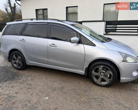 Сірий Міцубісі Грандіс, об'ємом двигуна 2.38 л та пробігом 430 тис. км за 5900 $, фото 1 на Automoto.ua