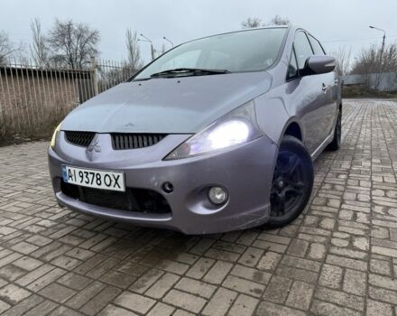 Сірий Міцубісі Грандіс, об'ємом двигуна 2 л та пробігом 200 тис. км за 2450 $, фото 1 на Automoto.ua