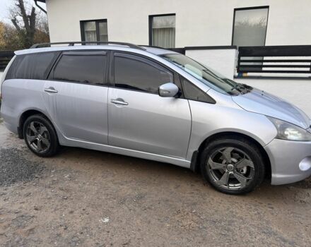 Серый Мицубиси Грандис, объемом двигателя 2.4 л и пробегом 435 тыс. км за 5900 $, фото 1 на Automoto.ua