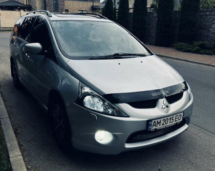 Сірий Міцубісі Грандіс, об'ємом двигуна 2.4 л та пробігом 356 тис. км за 7000 $, фото 1 на Automoto.ua