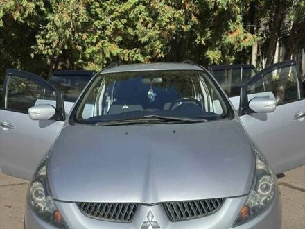 Мицубиси Грандис 2006 в Нежине на Automoto.ua Серый Мицубиси Грандис, объемом двигателя 2.4 л и пробегом 300 тыс. км за 7200 $, фото 1 на Automoto.ua