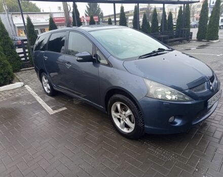 Серый Мицубиси Грандис, объемом двигателя 2 л и пробегом 320 тыс. км за 6550 $, фото 1 на Automoto.ua