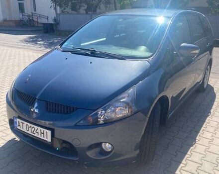 Сірий Міцубісі Грандіс, об'ємом двигуна 2 л та пробігом 252 тис. км за 7000 $, фото 1 на Automoto.ua