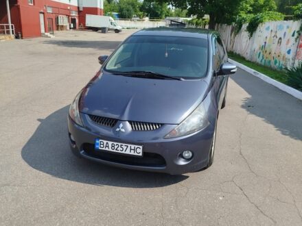 Сірий Міцубісі Грандіс, об'ємом двигуна 2.4 л та пробігом 210 тис. км за 5800 $, фото 1 на Automoto.ua
