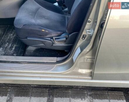 Сірий Міцубісі Грандіс, об'ємом двигуна 2.4 л та пробігом 309 тис. км за 6000 $, фото 1 на Automoto.ua