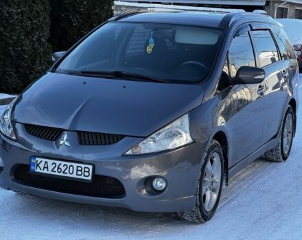 Сірий Міцубісі Грандіс, об'ємом двигуна 2.4 л та пробігом 379 тис. км за 5700 $, фото 1 на Automoto.ua