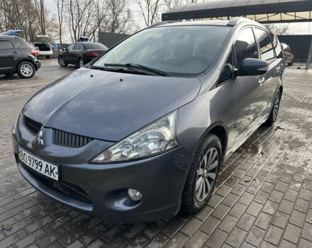 Сірий Міцубісі Грандіс, об'ємом двигуна 2.4 л та пробігом 191 тис. км за 6865 $, фото 1 на Automoto.ua