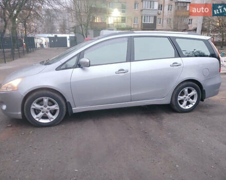 Серый Мицубиси Грандис, объемом двигателя 2.38 л и пробегом 254 тыс. км за 6900 $, фото 1 на Automoto.ua
