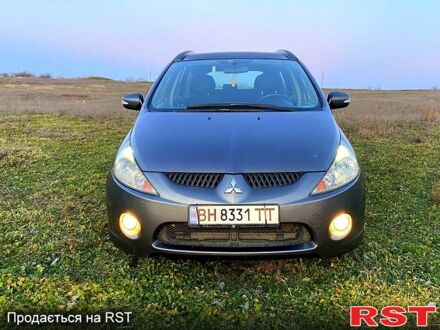 Мицубиси Грандис 2008 в Измаиле на Automoto.ua Серый Мицубиси Грандис, объемом двигателя 2.4 л и пробегом 192 тыс. км за 7500 $, фото 1 на Automoto.ua