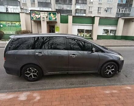 Серый Мицубиси Грандис, объемом двигателя 2.38 л и пробегом 153 тыс. км за 7300 $, фото 1 на Automoto.ua