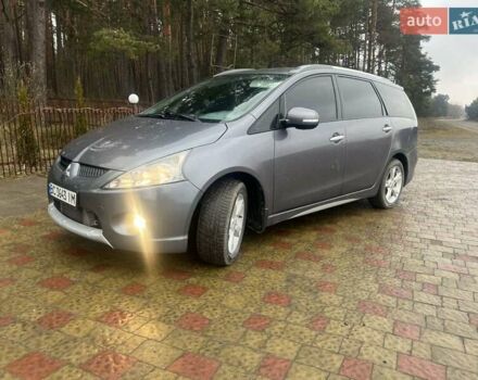 Сірий Міцубісі Грандіс, об'ємом двигуна 1.97 л та пробігом 262 тис. км за 6650 $, фото 1 на Automoto.ua
