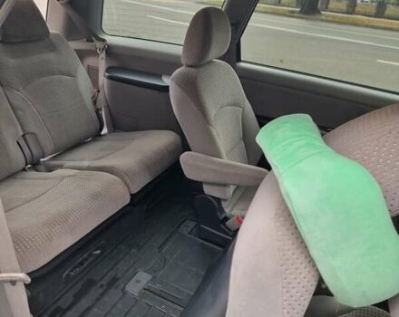 Синий Мицубиси Грандис, объемом двигателя 2.4 л и пробегом 307 тыс. км за 5700 $, фото 11 на Automoto.ua