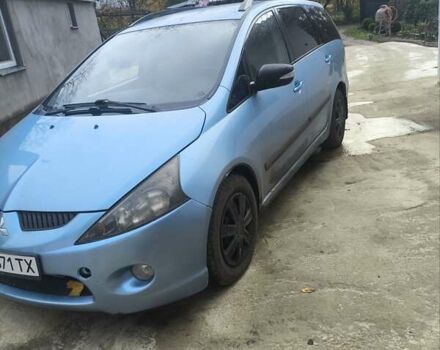 Синий Мицубиси Грандис, объемом двигателя 2.4 л и пробегом 350 тыс. км за 5450 $, фото 2 на Automoto.ua