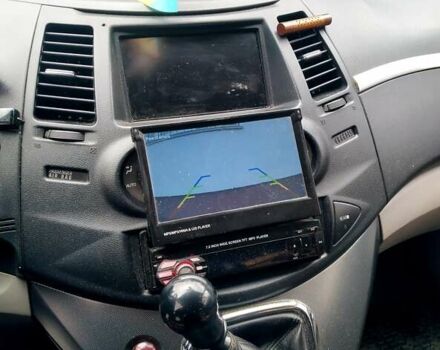 Синий Мицубиси Грандис, объемом двигателя 2 л и пробегом 267 тыс. км за 7000 $, фото 6 на Automoto.ua