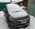 Синій Міцубісі Грандіс, об'ємом двигуна 2.4 л та пробігом 200 тис. км за 2600 $, фото 1 на Automoto.ua