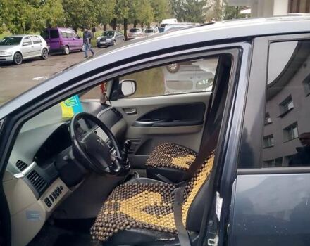 Синий Мицубиси Грандис, объемом двигателя 2 л и пробегом 267 тыс. км за 7000 $, фото 3 на Automoto.ua