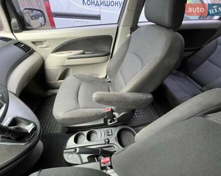 Синий Мицубиси Грандис, объемом двигателя 2.4 л и пробегом 266 тыс. км за 5200 $, фото 7 на Automoto.ua