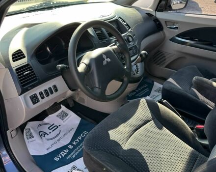 Синий Мицубиси Грандис, объемом двигателя 2.4 л и пробегом 236 тыс. км за 6400 $, фото 14 на Automoto.ua