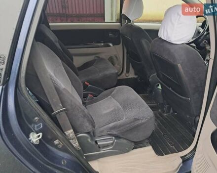 Синій Міцубісі Грандіс, об'ємом двигуна 2 л та пробігом 291 тис. км за 5400 $, фото 3 на Automoto.ua