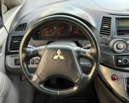 Синий Мицубиси Грандис, объемом двигателя 2.4 л и пробегом 250 тыс. км за 6490 $, фото 16 на Automoto.ua