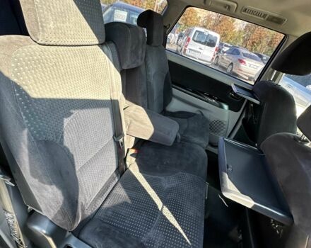 Синий Мицубиси Грандис, объемом двигателя 2.4 л и пробегом 236 тыс. км за 6400 $, фото 4 на Automoto.ua