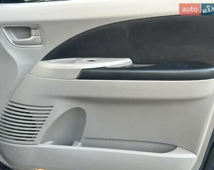 Синій Міцубісі Грандіс, об'ємом двигуна 2.4 л та пробігом 250 тис. км за 6490 $, фото 20 на Automoto.ua