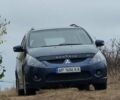 Синий Мицубиси Грандис, объемом двигателя 2.38 л и пробегом 220 тыс. км за 6500 $, фото 1 на Automoto.ua