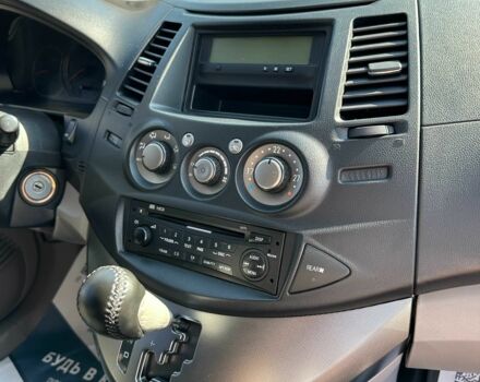 Синий Мицубиси Грандис, объемом двигателя 2.4 л и пробегом 236 тыс. км за 6400 $, фото 11 на Automoto.ua