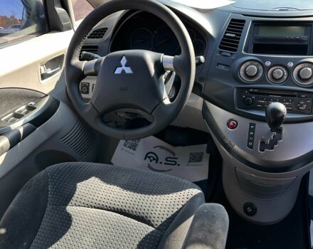 Синий Мицубиси Грандис, объемом двигателя 2.4 л и пробегом 236 тыс. км за 6400 $, фото 7 на Automoto.ua