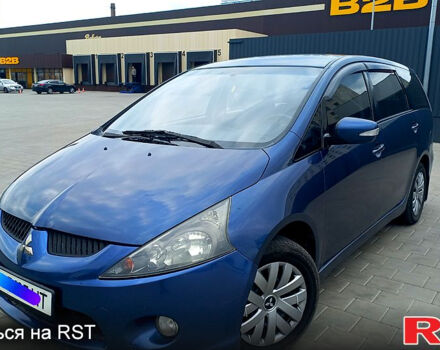 Синий Мицубиси Грандис, объемом двигателя 2.4 л и пробегом 248 тыс. км за 6500 $, фото 2 на Automoto.ua