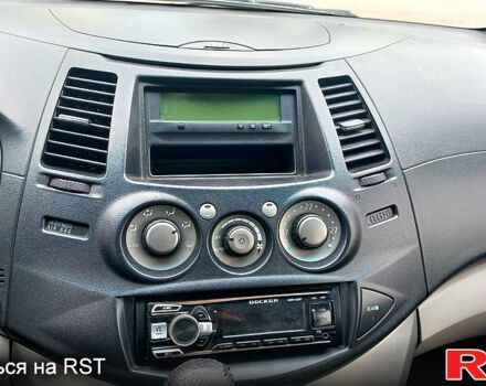 Синий Мицубиси Грандис, объемом двигателя 2.4 л и пробегом 248 тыс. км за 6500 $, фото 9 на Automoto.ua