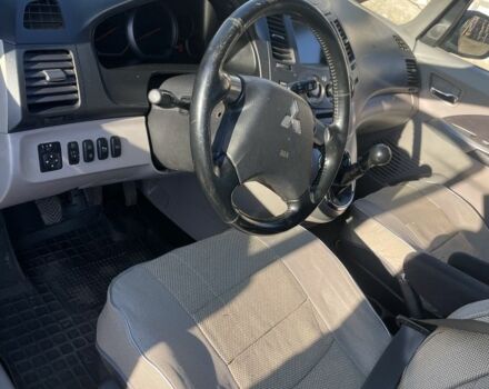 Синий Мицубиси Грандис, объемом двигателя 2 л и пробегом 320 тыс. км за 6300 $, фото 2 на Automoto.ua