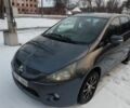 Синий Мицубиси Грандис, объемом двигателя 2 л и пробегом 380 тыс. км за 3100 $, фото 1 на Automoto.ua