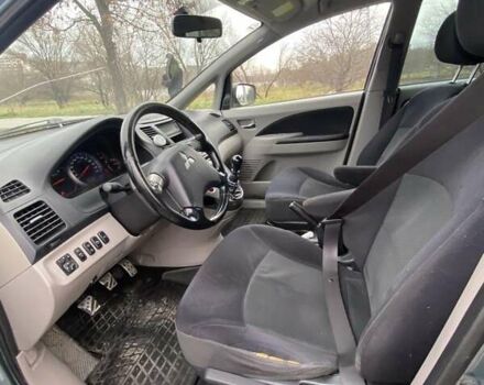 Зеленый Мицубиси Грандис, объемом двигателя 2 л и пробегом 254 тыс. км за 6500 $, фото 7 на Automoto.ua