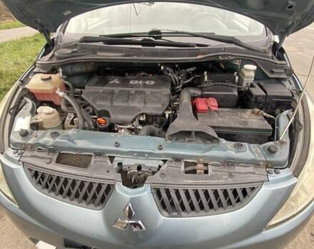 Зеленый Мицубиси Грандис, объемом двигателя 2 л и пробегом 254 тыс. км за 6500 $, фото 4 на Automoto.ua