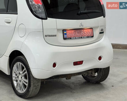 Белый Мицубиси И-Миев, объемом двигателя 0 л и пробегом 120 тыс. км за 3500 $, фото 10 на Automoto.ua